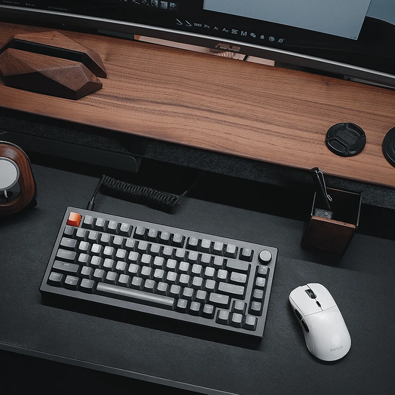 Massief notenhouten monitorsta - Desk Setup Workspace recensie en prijs
